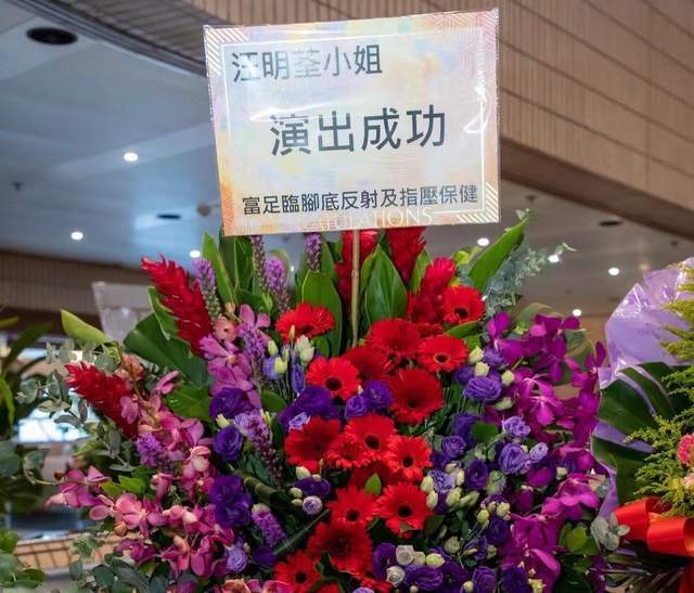 羅家英老驥伏櫪，汪明荃志在千里：這對愛侶點亮香港樂壇之光